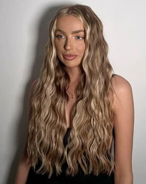 Mermaid Hair Waves, Pixie Haircut Fine, Haircut Fine Hair, Pixie Haircut Fine Hair, Mermaid Waves, Fall Hair Cuts, School Hairstyles, Easy Braids, Mermaid Hair