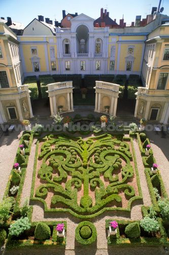 Baroque Garden Tessinka Palace, Stockholm Baroque Garden, Parterre Garden, Boxwood Garden, Manor Garden, Topiary Garden, Black Lion, Holland Park, Formal Garden, High Road