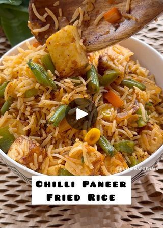 Paneer Fried Rice, Rice Recipes For Lunch, Quick Rice Recipes, Red Chilli Sauce, Paneer Biryani, Quick Rice, Recipe For Lunch, Lunch Recipes Indian, Chilli Paneer