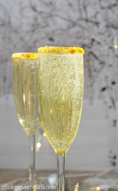 Gold Royale Cocktail | Cooking With Curls | Bloglovin’ Whipped Vodka, Gold Drinks, Edible Gold Leaf, Themed Drinks, Edible Gold, Fancy Drinks, Champagne Cocktail, Vodka Cocktails, Christmas Cocktails