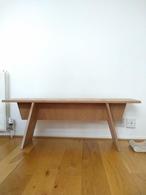 Plywood Bench, Plywood Projects, Dremel Crafts, House Project Ideas, Rustic Furniture Diy, Diy Bench, Plywood Furniture, Master Bed, Future Home Ideas