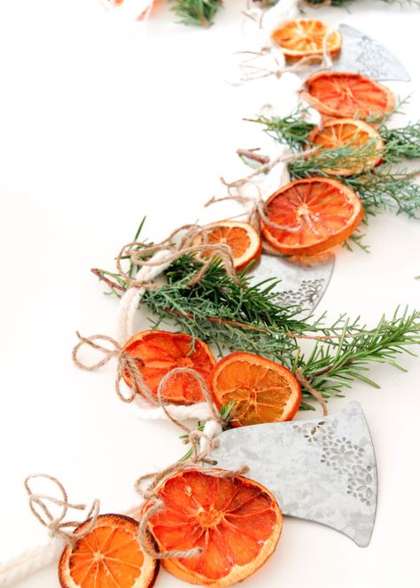 Make It: A Simple Citrus and Herb Garland | Tilly's Nest Herb Garland, Diy Sprays, Sell Your Home, Diy Garland, Christmas 2019, Orange Slices, Diy Stuffed Animals, Easy Diy Crafts, Homemade Christmas