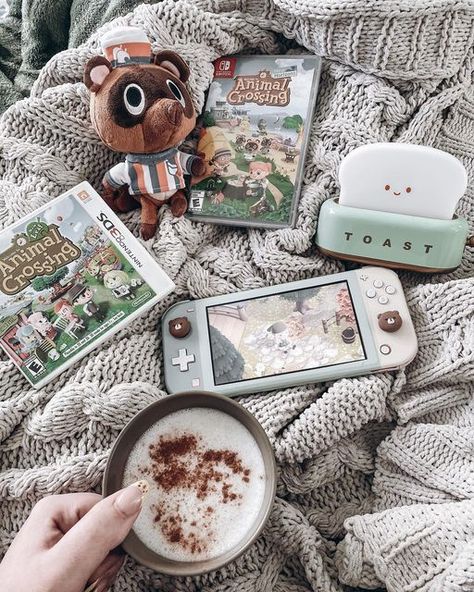 Nintendo Lite, Nintendo Switch Animal Crossing, Cozy Gamer, Cozy Gaming, House Heating, Retro Gadgets, Nintendo Switch Accessories, Office Games, Iphone Obsession