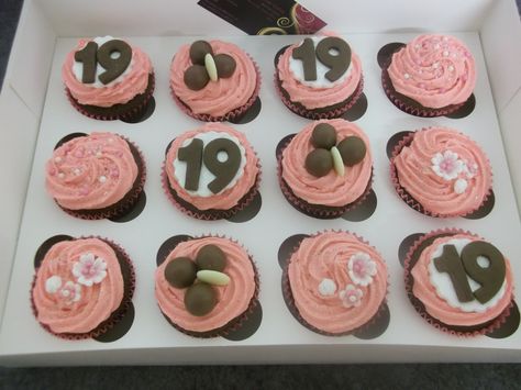 19th birthday cupcakes 19th Birthday Cupcakes, Birthday Ideas At Home, 19th Birthday Ideas, Birthday Dessert, 19th Birthday, Birthday Cupcake, Birthday Cupcakes, Party Planning, Birthday Ideas