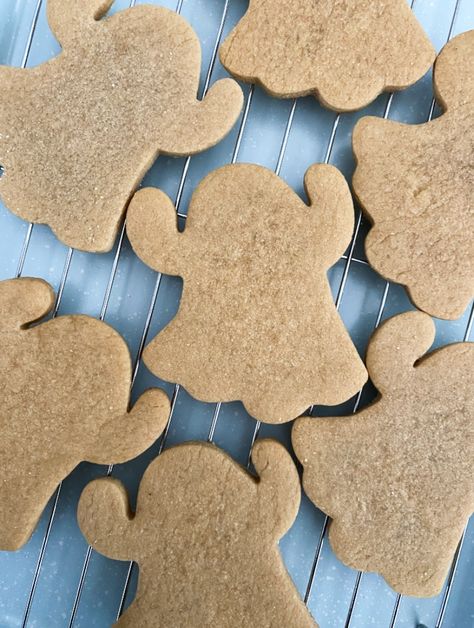 The Peanut Butter Cutout Cookie Recipe You Need! - Your Baking Bestie Peanut Butter Cutout Cookies Recipe, Baking Besties, Cutout Cookie Recipe, Cutout Cookie, Butter Sugar Cookies, Cut Out Cookie Recipe, Baking Secrets, Cutout Cookies, Cookies Sugar