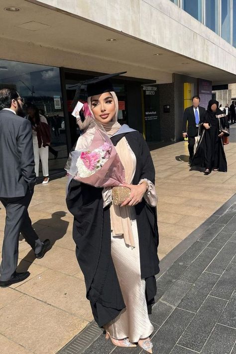 Graduation Dresses With Cap And Gown, Graduation Cap With Hijab, Hijab With Graduation Cap, Hijab Graduation Outfit Ideas, Graduation Outfit Ideas Under Gown, Graduation Outfit For Hijabi, Graduation Outfits Hijab, Modest Graduation Dress Hijab, Convocation Outfit Graduation Hijab