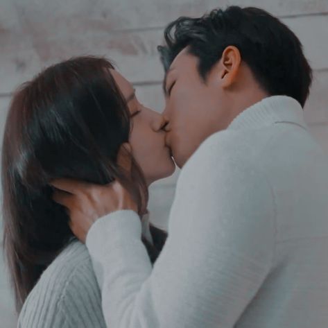 the k2, ji chang wook, kdrama, kim je ha, drama, aesthetic, love, yoona, go anna, kiss, couple, icons K2 Ji Chang Wook, K Drama Kiss, Drama Aesthetic, The K2, Hot Kiss, Chang Wook, Ji Chang Wook, Couple Aesthetic, Kdrama