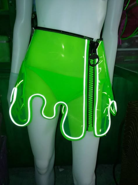 Skirt Rave Outfit, Burning Men, Fest Outfits, Neon Outfits, Burning Man Festival, Rave Outfit, Rave Outfits, Burning Man, Mode Inspiration