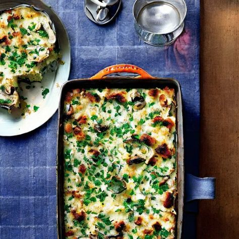 Oyster Rockefeller Casserole, Oyster Rockefeller Dip, Baked Oyster Recipes No Shell, Oyster Rockefeller Recipe No Shell, Recipes Using Canned Oysters, Best Oyster Recipes, Oyster Pie Recipe, Oysters Rockefeller Recipe Easy, Shucked Oyster Recipes