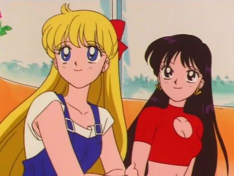 Mars Wallpaper, Sailor Moon Outfit, Sailor Moon Fashion, Sailor Moon Screencaps, Makoto Kino, Arte Sailor Moon, Sailor Scout, Minako Aino, Venus And Mars