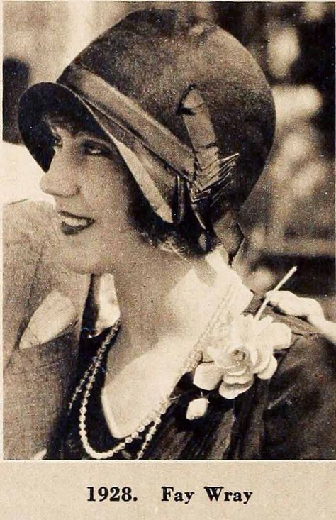 ´A-1920s-Cloche-Hat´-1928---Fay-Wray Corinne Griffith, Hats Hairstyles, 20s Aesthetic, Cappello Cloche, 1920s Aesthetic, 1920s Hats, Hairstyles And Makeup, 1920s Hat, Calm Yourself