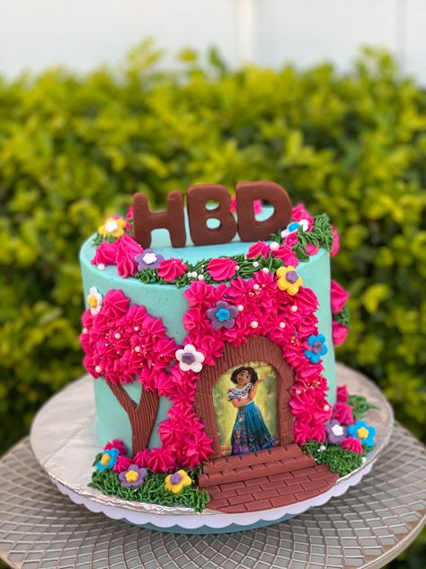 Mirabelle Cake Encanto, Small Encanto Cake, Encanto Cakes Ideas, Maribel Encanto Cake, Easy Encanto Cake, Encanto Cake Ideas Disney, Encanto Smash Cake, Mirabel Encanto Cake, Encanto Theme Cake