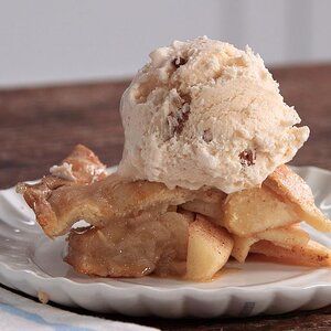 Easy Skillet Apple Pie Recipe | Southern Living Baking With Grandma, Skillet Apple Pie, Old Fashioned Apple Pie, Apple Pie Crust, Skillet Desserts, Apples And Cinnamon, Butter Pecan Ice Cream, Pecan Ice Cream, Refrigerated Pie Crust