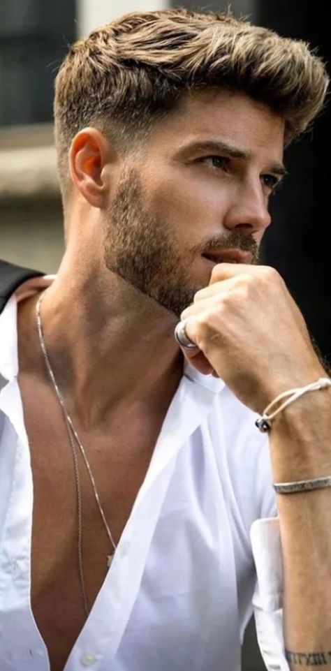 Kevin Lutolf, Mens Haircuts Thick Hair, Mens Quiff, Trending Hairstyles For Men, Short Quiff, Modern Quiff, Stylish Beards, Beard Trend, Quiff Haircut