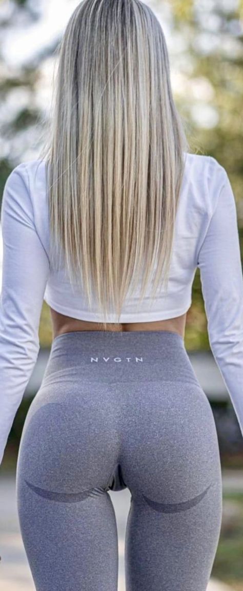 Foto Top, Fitness Wear Outfits, Outfit Yoga, Beautiful Yoga, Long Blonde, Hottie Women, Curvy Women Jeans, Long Blonde Hair, Sport Girl