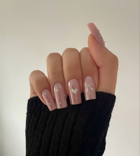 Simple Spring Nails Square, Carcase Iphone, Wow Nails, Beige Nails, Casual Nails, Classy Acrylic Nails, Nagel Inspo, Pink Acrylic Nails, Heart Nails