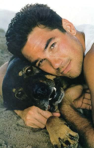 Dean Cain and his dog;) how fine is this man? Come On Ladies:):):) Dean Cain, Teen Magazine, Cow Boy, A Plane, Good Looking Men, Up Girl, Pretty Men, Celebrities Male, Celebrity Crush