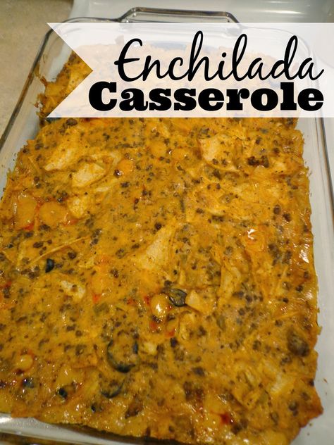 Mexican Beef Casserole, Easy Enchilada Casserole, Easy Chicken Enchilada Casserole, Easy Beef Enchiladas, Slow Cooker Chili Recipe, Mushroom Casserole, Foodie Friday, Green Enchilada Sauce, Chicken Enchilada Casserole