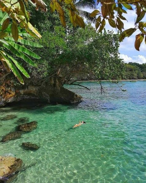 uh it's a wonderful lavish blue clear water with trees and mountains surrounding the serene experience with just one calm girl floating in the middle of the sea wishing to be taken away... Costa Rica Travel Pictures, Costa Rico, Cost Rica, Monteverde Costa Rica, Costa Rica Vacation, Summer Pics, Costa Rica Travel, Dream Travel Destinations, Pretty Places