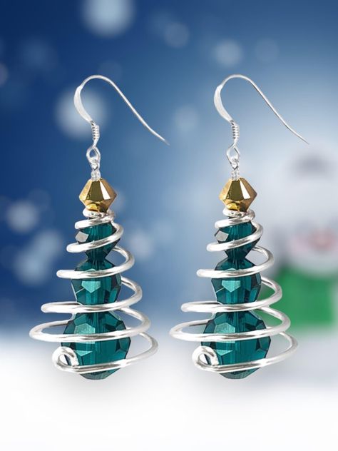 Tinsel Christmas Tree Earring Kit - Too Cute Beads Weaving Patterns For Beginners, Holiday Jewelry Ideas, Christmas Jewelry Diy, Tinsel Christmas, Tinsel Christmas Tree, Wire Wrapped Jewelry Diy, Silver Tinsel, Earring Kit, Beaded Earrings Diy