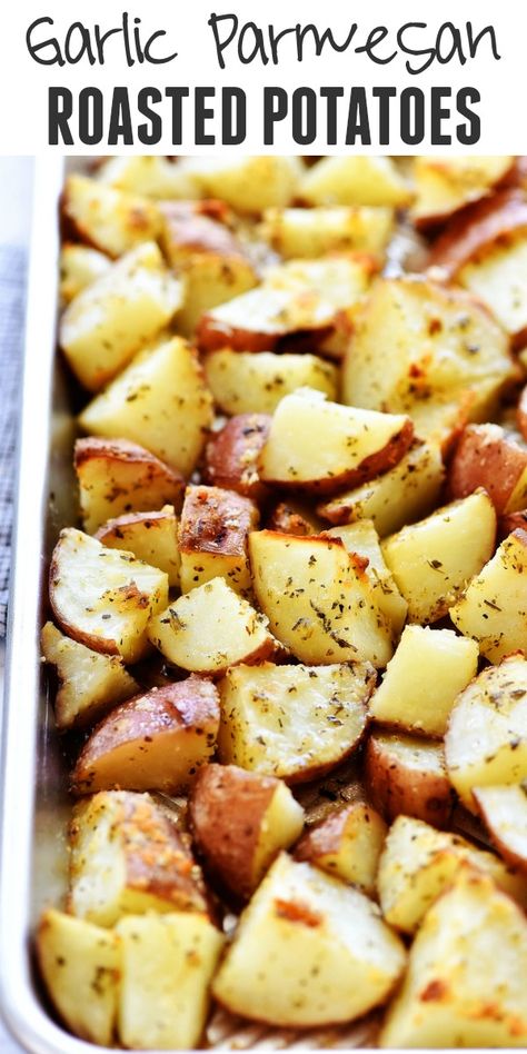 Garlic Parmesan Roasted Potatoes, Russet Potato Recipes, Garlic Parmesan Potatoes, Parmesan Roasted Potatoes, Potatoes In Oven, Oven Roasted Potatoes, Roasted Potato Recipes, Parmesan Potatoes, Garlic Potatoes