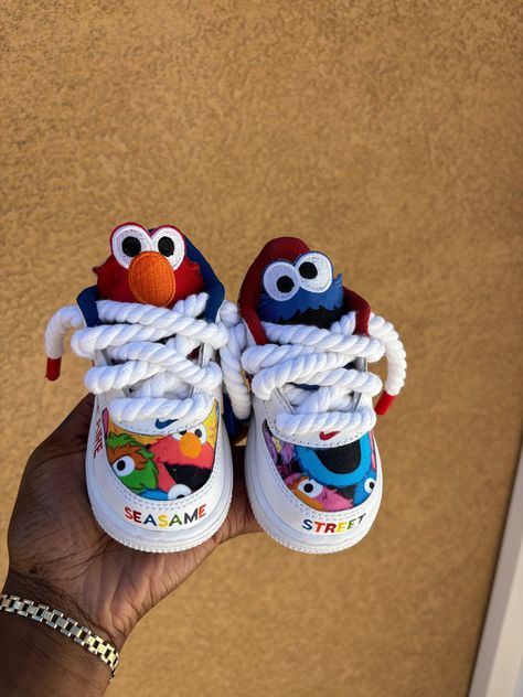 Sesame Street Shoes, Customized Converse, Air Force 1 Shoes, Sesame Street Characters, Cartoon Shoes, Unique Sneakers, Pregnancy Photography, Bridal Wedding Shoes, Custom Air Force 1