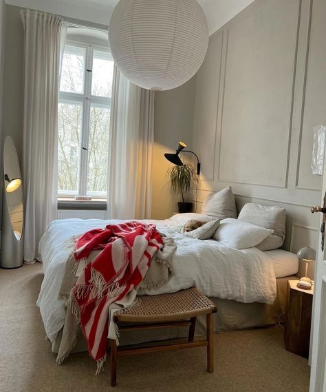 Cozy White Bedroom, Lantern Hanging, Space Saving Hacks, Graduation Parties, Paper Lantern, House Room, Apartment Inspiration, Cozy Room, White Bedroom