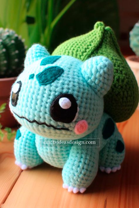 Pokémon - Crafts Ideas Crochet Bulbasaur, God Crafts, Bulbasaur Pokemon, Pikachu Crochet, Pokemon Crochet Pattern, Pokemon Bulbasaur, Crochet Pokemon, Pokemon Pattern, Easy Crochet Animals