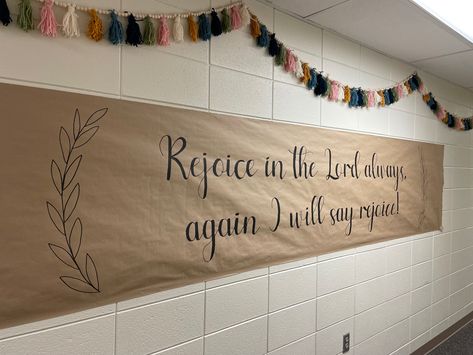 College Event Ideas, Room Decor Luxury, Verse Calligraphy, Dorm Decor Ideas, Bible Verse Calligraphy, Dorm Room Decor Ideas, Resident Assistant, Teacher Craft, Ra Ideas