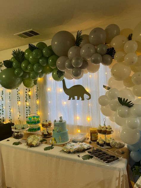 2nd Dinasour Birthday Ideas, Simple Dino Birthday Decor, Dinosaurs First Birthday Party, 1 Year Dinosaur Birthday, Dino Themed First Birthday, Twosaurus Party, Dinosaur 1st Birthday Party Decorations, Dinasour Birthday Ideas For Boys, 1 Year Dinosaur Birthday Party