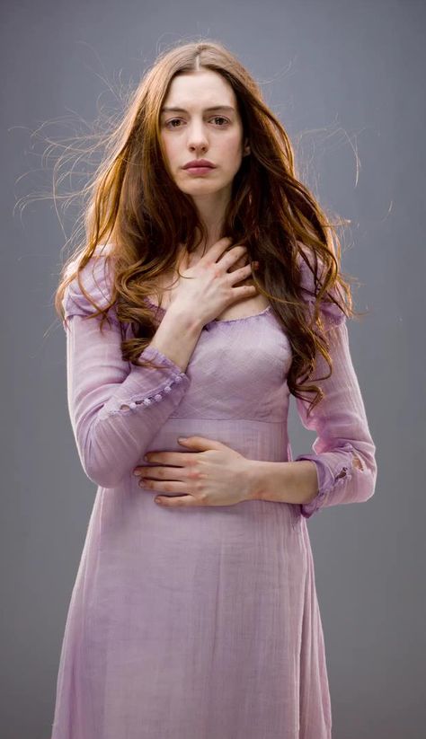 Anne Hathaway as Fantine = powerful. Fantine Les Miserables, Les Miserables Movie, Les Miserables 2012, Jean Valjean, Ella Enchanted, 2012 Movie, Victor Hugo, Anne Hathaway, Les Miserables