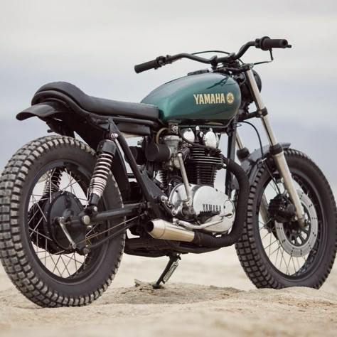 Honda Cb 125, Brat Bike, Honda Scrambler, Moto Scrambler, Tracker Motorcycle, Мотоциклы Cafe Racers, Motos Honda, Velo Vintage, Flat Tracker