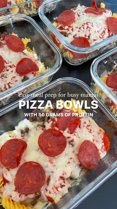 SAVE these pizza bowls 🍕 for when you need an easy protein packed meal prep but don’t have hours to spend on meal prepping! Ingredients 1 … | Instagram Easy Protein Meals, Protein Pizza, Pizza Bowl, Easy Protein, High Protein Dinner, Turkey Pepperoni, Protein Lunch, Protein Packed Meals, Protein Pasta