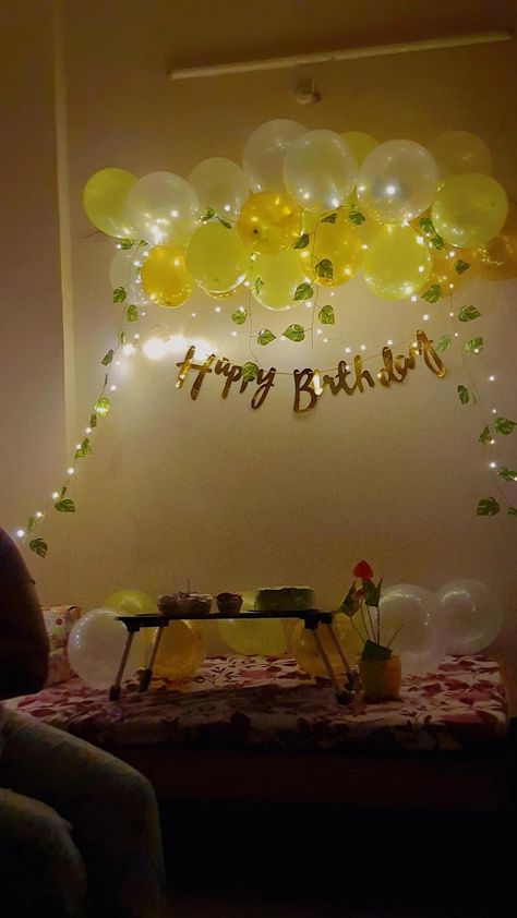 Birthday ideas green themee Birthday Ideas Green, Zara Khan, Surprise Birthday Decorations, Surprise Ideas, Birthday Room, Birthday Decorations At Home, Happy Birthday Decor, Birthday Room Decorations, Diy Photo Book