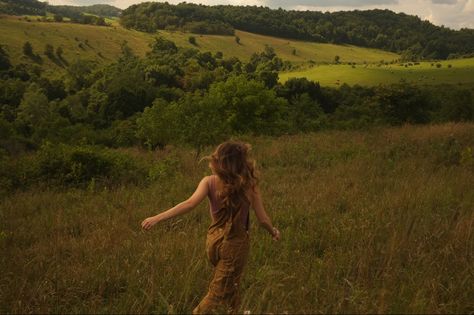 Running Through Grass Aesthetic, People Running In A Field, Aesthetic Field Photoshoot, Running In Grass Aesthetic, Running Through A Meadow, Running In A Flower Field Aesthetic, Mountain Aesthetic Photoshoot, Running In A Dress Aesthetic, Running In Field Photography