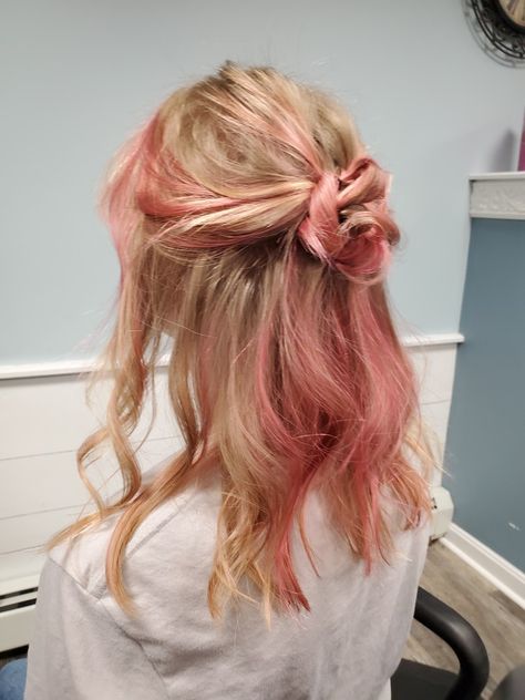 Pink Dye On Blonde Hair, Light Pink Peak A Boo Hair, Pink Peekaboo On Blonde Hair, Blonde Hair With Pink Strands, Coloured Streaks In Blonde Hair, Blonde Hair With Pink Highlights Pastels, Touch Of Pink Hair, Peekaboo Hair Color Pink Blonde, Pink Streak Hair Blonde