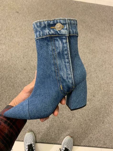 Denim Slides, Blue Outfits, Ankle Boots Women, Head Off, Old Tires, All Jeans, Denim Boots, Faded Denim, Jeffrey Campbell Shoes