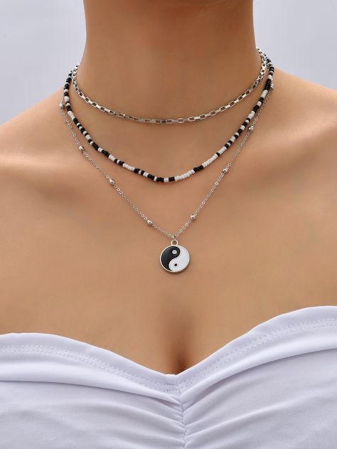 Black and White Fashionable Collar  Glass   Embellished   Fashion Jewelry Black Gold Necklace, Yin Yang Charm, Yin Yang Necklace, Embellished Fashion, Womens Chokers, Cyberpunk Fashion, Beaded Pendant Necklace, Gold Necklace Set, Ying Yang