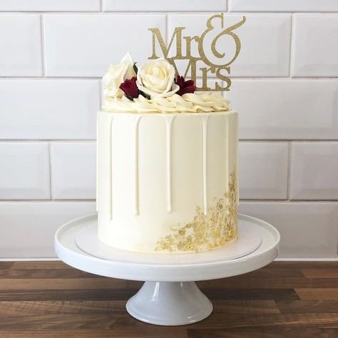 Celebration Cakes | Solihull on Instagram: “🌹 Mr and Mrs Lockdown restrictions have interrupted so many wedding plans this year, but family and friends rallied round this couple to…” Wedding Plans, Mr And Mrs, Celebration Cakes, Family And Friends, Vanilla Cake, Wedding Planning, This Year, Birthday Cake, How To Plan