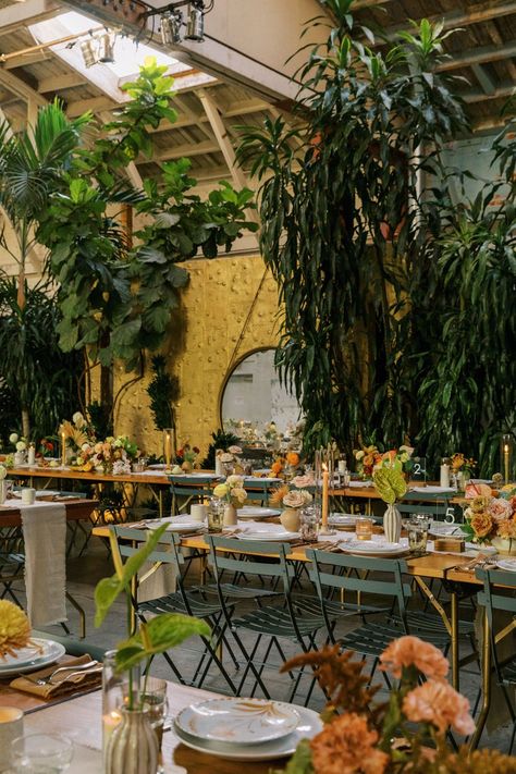 Jungle Wedding, Tropical Interior, Office Romance, Foliage Wedding, Warehouse Wedding, Wedding Tables, Wedding Styling, La Wedding, Event Inspiration