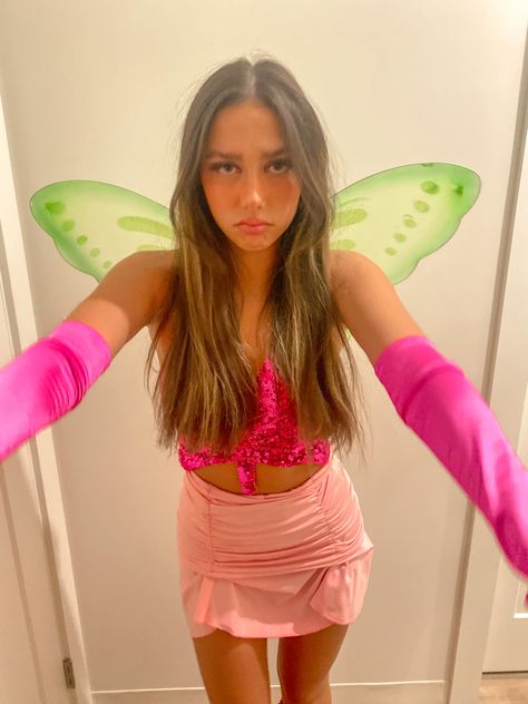 Pink Winx Fairy Costume, Winx Fairy Costume Flora, Winx Club Flora Halloween Costumes, Flora Winx Fairy Costume, Hot Pink Fairy Costume, Bloom And Flora Costume, Flora Winx Outfit Ideas, Flora Winx Club Halloween Costume, Winx Fairies Costume