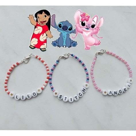 Lilo And Stitch Merchandise, ليلو وستيتش, Lilo And Stitch Quotes, Pony Bead Bracelets, Beaded Braclets, Lilo And Stitch Drawings, Diy Beaded Rings, Disney Bracelet, Best Friend Bracelets