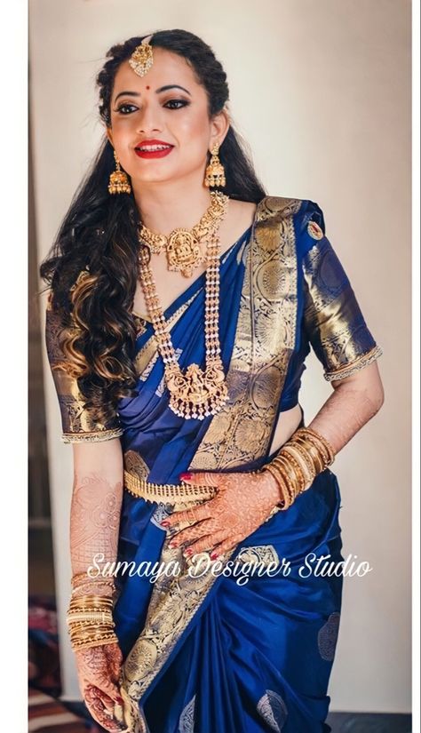 Satyanarayan Pooja Saree Look, Tamil Wedding Saree Brides, Blue Saree Bride, South Indian Bride Saree Color Combinations, Wedding Sarees South Indian Latest, Marriage Sarees Indian Weddings, Traditional South Indian Look, Tamil Wedding Saree, South Indian Saree Look