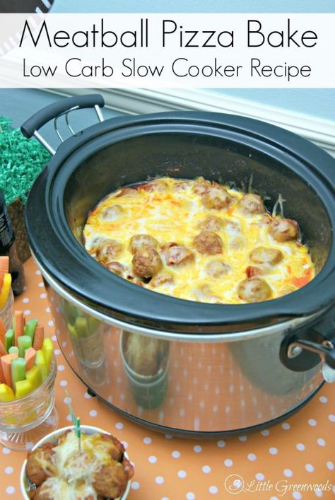 29+ Super Bowl Party Food Ideas Meatball Pizza Bake, Favorite Crockpot Recipes, Low Carb Slow Cooker Recipes, Meatball Pizza, Pizza Roll, Low Carb Slow Cooker, Bowl Party Food, Football Snacks, Keto Crockpot Recipes