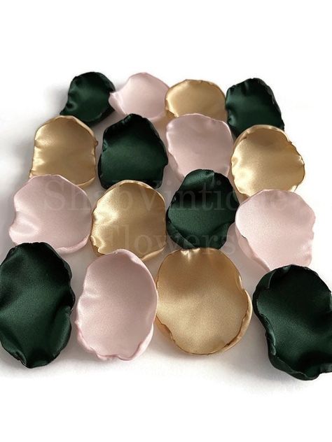 Transform your special day with stunning wedding table decorations featuring emerald green, rose blush, and gold flower petals. Perfect for weddings, birthday parties, or dessert tables, these elegant touches will leave your guests in awe! 🌸💚✨ Discover more [here](https://nuel.ink/c2kjkU). Emerald Green And Rose Pink Wedding, Pistachio Palette, Emerald Wedding Decor, Green Table Settings, Emerald Green Wedding Theme, Pink Green Wedding, Engagement Decor, Green Themed Wedding, Emerald Green Weddings