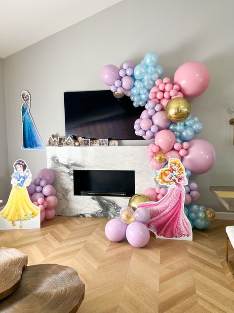 Disney Princess Birthday Balloon Arch, Princess Birthday Balloon Garland, Princess Birthday Balloons, Princess Party Balloons, Disney Princess Balloon Arch, Disney Princess Balloon Garland, Princess Balloon Garland, Princess Balloon, Princes Disney