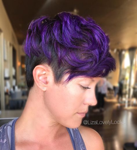 Purple Hair: Purple Pixie. A closely cropped violet 'do with short sides. Click through for 25 dark purple hair color ideas. #darkpurplehair #darkpurplehaircolor #purplehair #purplehairideas #haircolorsforbrunettes IG: @lizalovelylocks Dark Purple Hair Color Ideas, Purple Short Hair, Dark Purple Hair Color, Pixie Hair Color, Short Purple Hair, Funky Hair Colors, Purple Hair Color Ideas, Short Hair Inspiration, Lavender Hair Colors