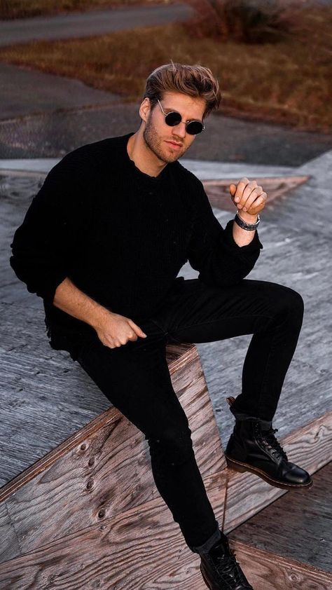 Elevate your casual days with these effortlessly stylish shoe outfits that combine comfort and fashion effortlessly. Men's Black Outfit, Black And Black Outfit Men, Mens Black Fashion, Men In All Black Outfits, Black Sweater Men Outfits, Men’s Black Outfits, Black Boot Outfits Men, All Black Look Men, Men’s Black Boots Outfit