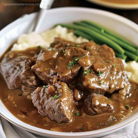 Crock Pot Cubed Steak | Easy and Delicious Slow Cooker Recipe - My Home Made Recipe Crock Pot Cubed Steak And Gravy Crockpot, Crock Pot Beef Cubes Recipes, Crock Pot Cube Steak Slow Cooker, Beef Cubes Crockpot Recipes, Crockpot Cubed Steak Recipes, Slow Cooker Cubed Steak Crockpot, Crockpot Minute Steak Recipes, Crockpot Cubed Steak And Gravy, Crock Pot Cubed Steak And Gravy