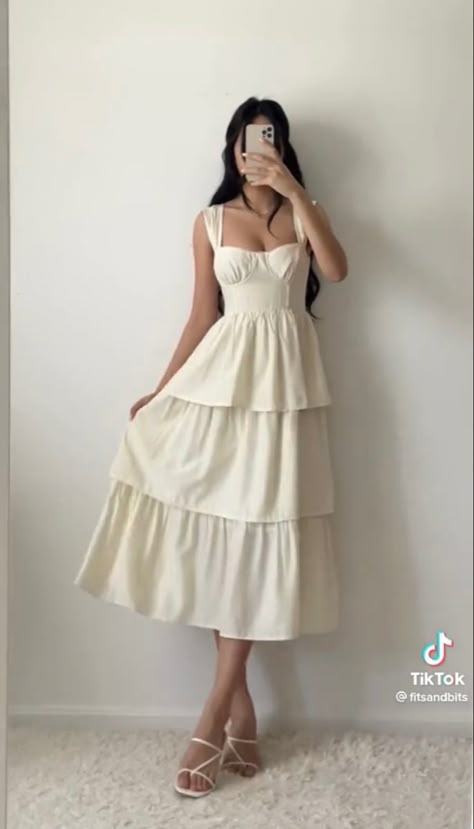 Midi Grad Dress, Tiered Skirt Dress, Waist Cinching Dress, Fitsandbits Dress, Cute Summer Fashion, Graduation Dress Inspiration, Light Feminine Aesthetic Outfits, Preference Dresses, Spring Dress Outfits Casual